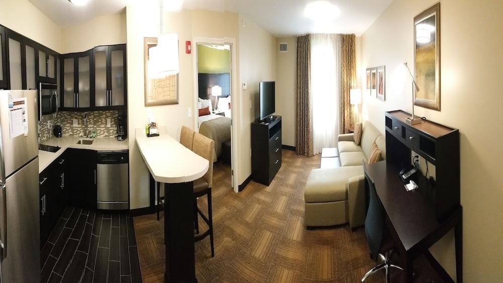 Staybridge Suites Merrillville By Ihg Экстерьер фото