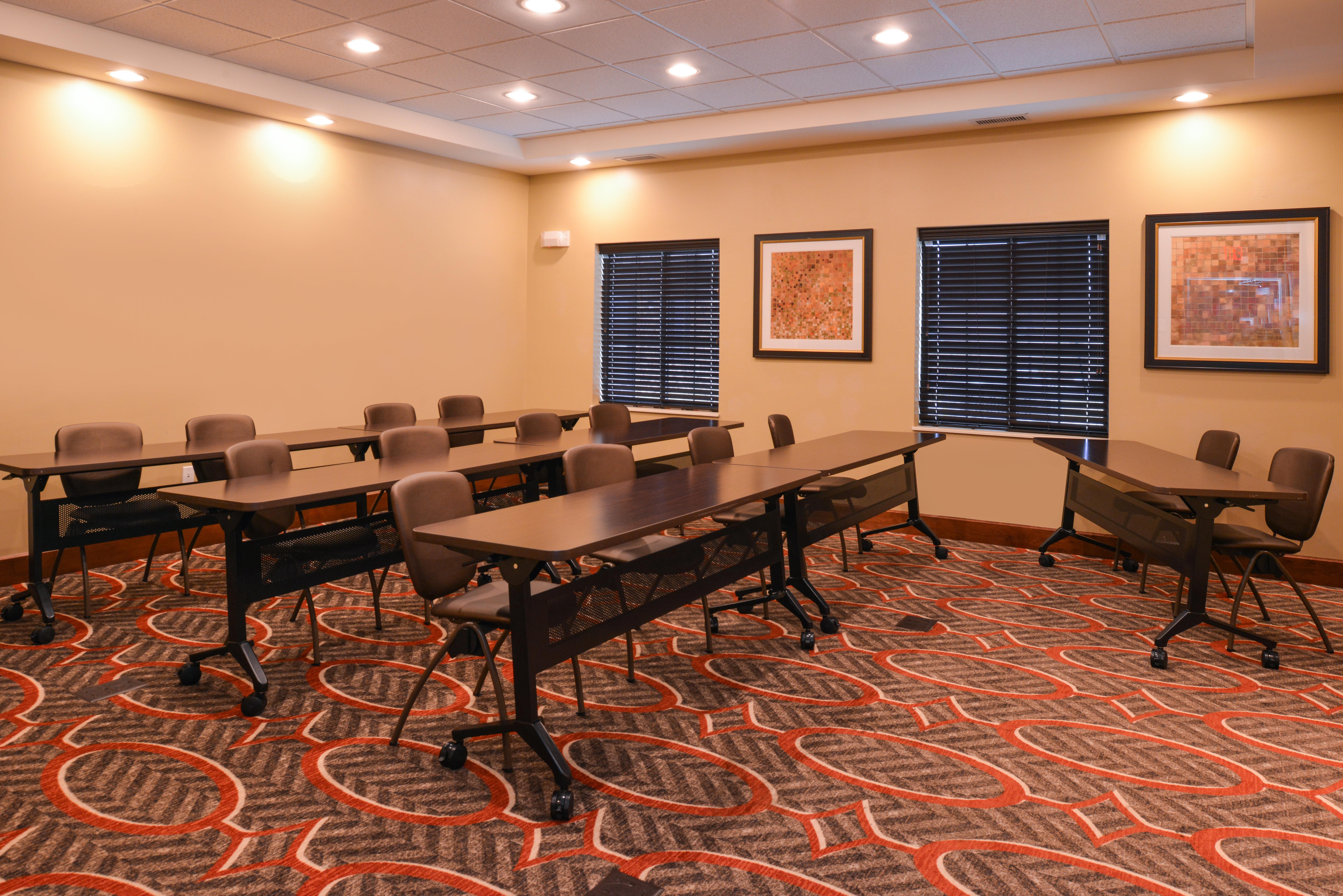 Staybridge Suites Merrillville By Ihg Экстерьер фото